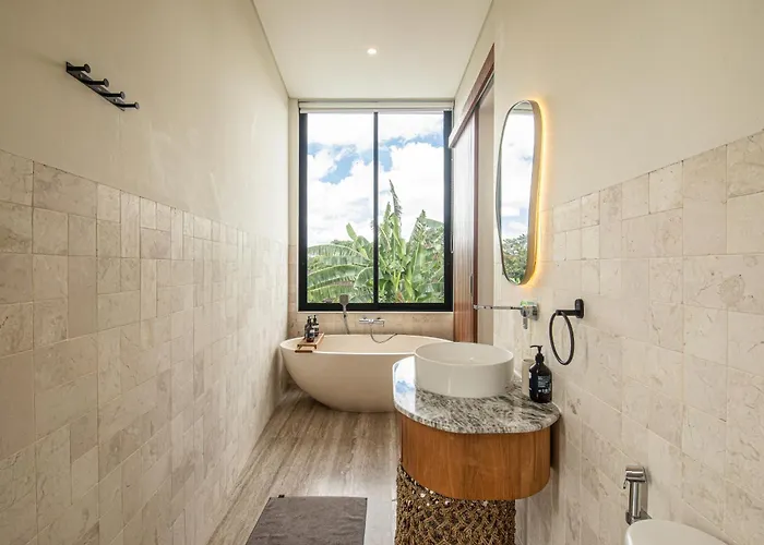 Modern 2Br Villas Stylish Stay In Central Canggu