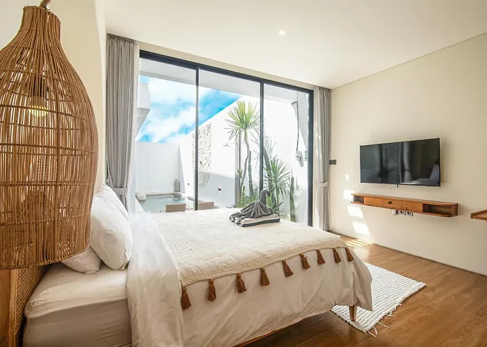 Chic 2Br Villas, Modern Comfort In Heart Of Canggu بيت للعطل تْشانغو